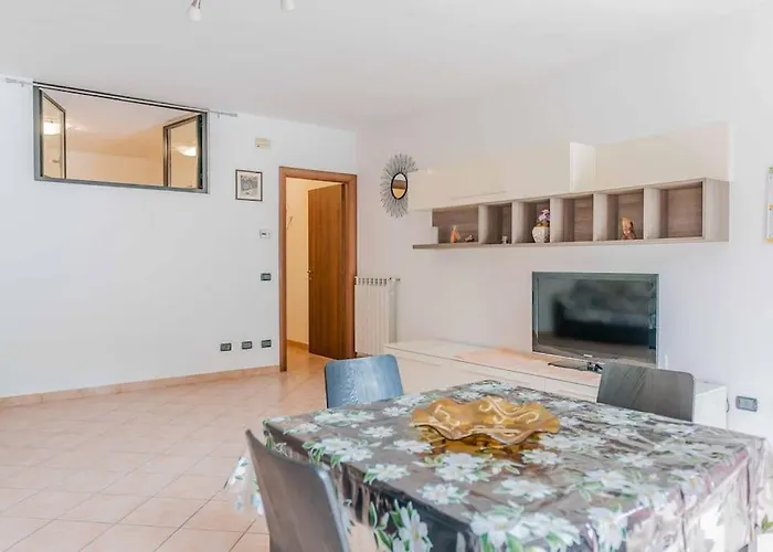 Relax In Nature And Free Parking * Luino