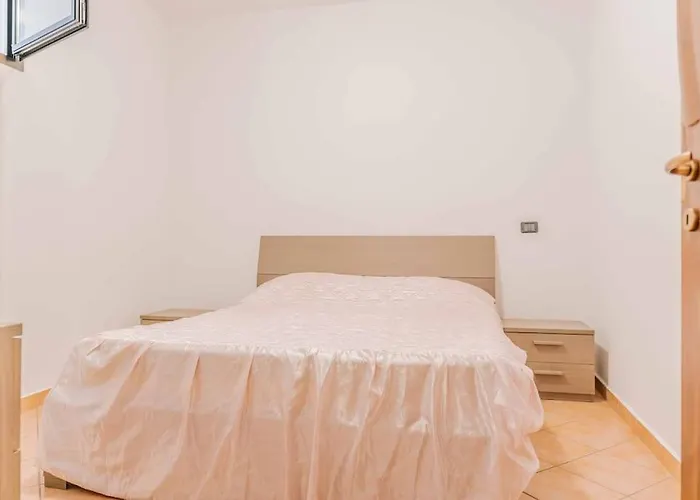 Relax In Nature And Free Parking Apartament Luino